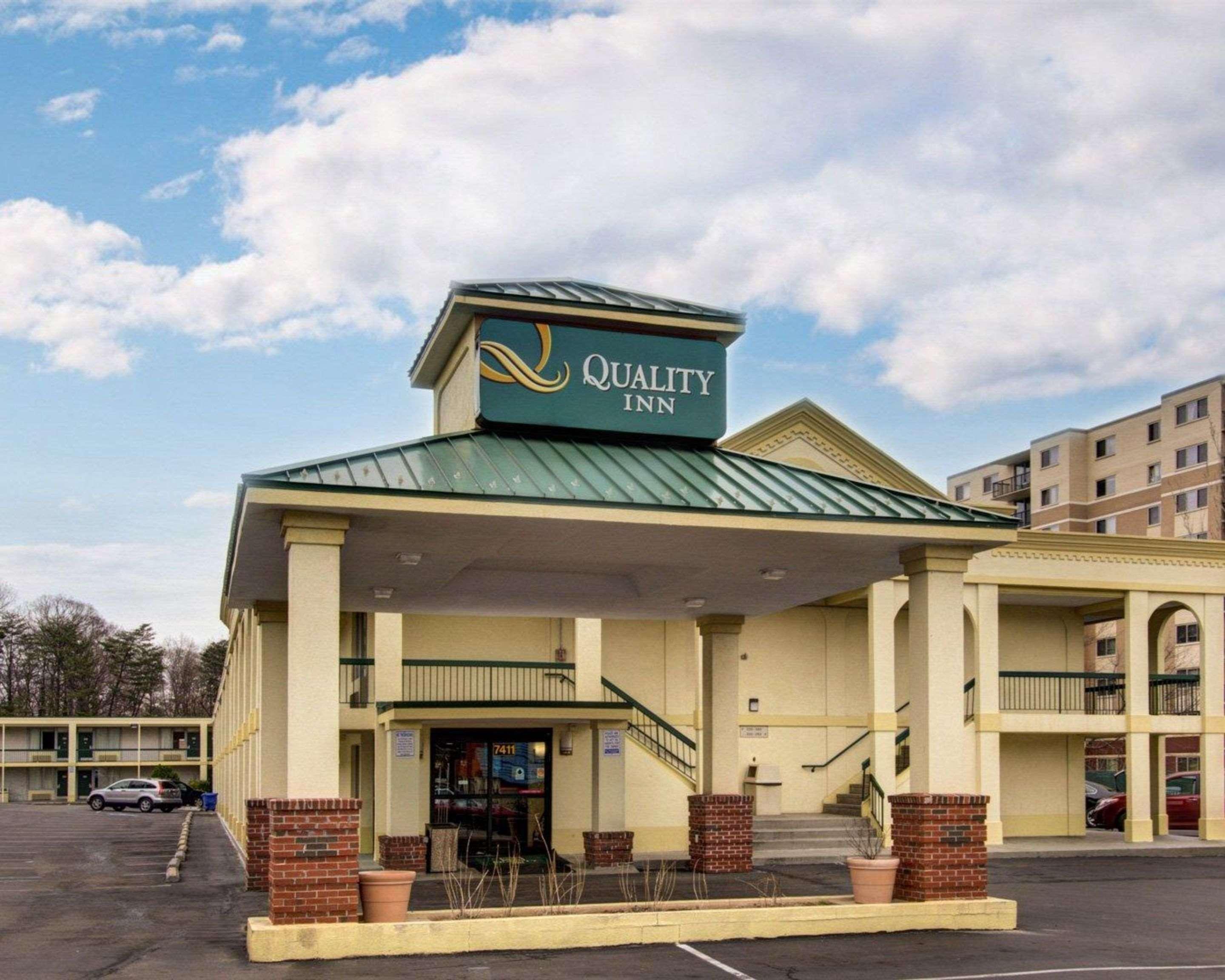 Quality Inn Takoma Park Екстериор снимка