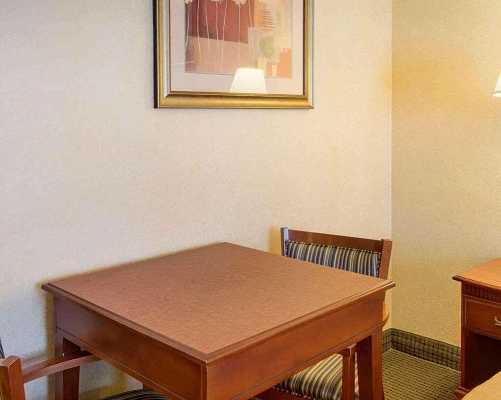 Quality Inn Takoma Park Екстериор снимка